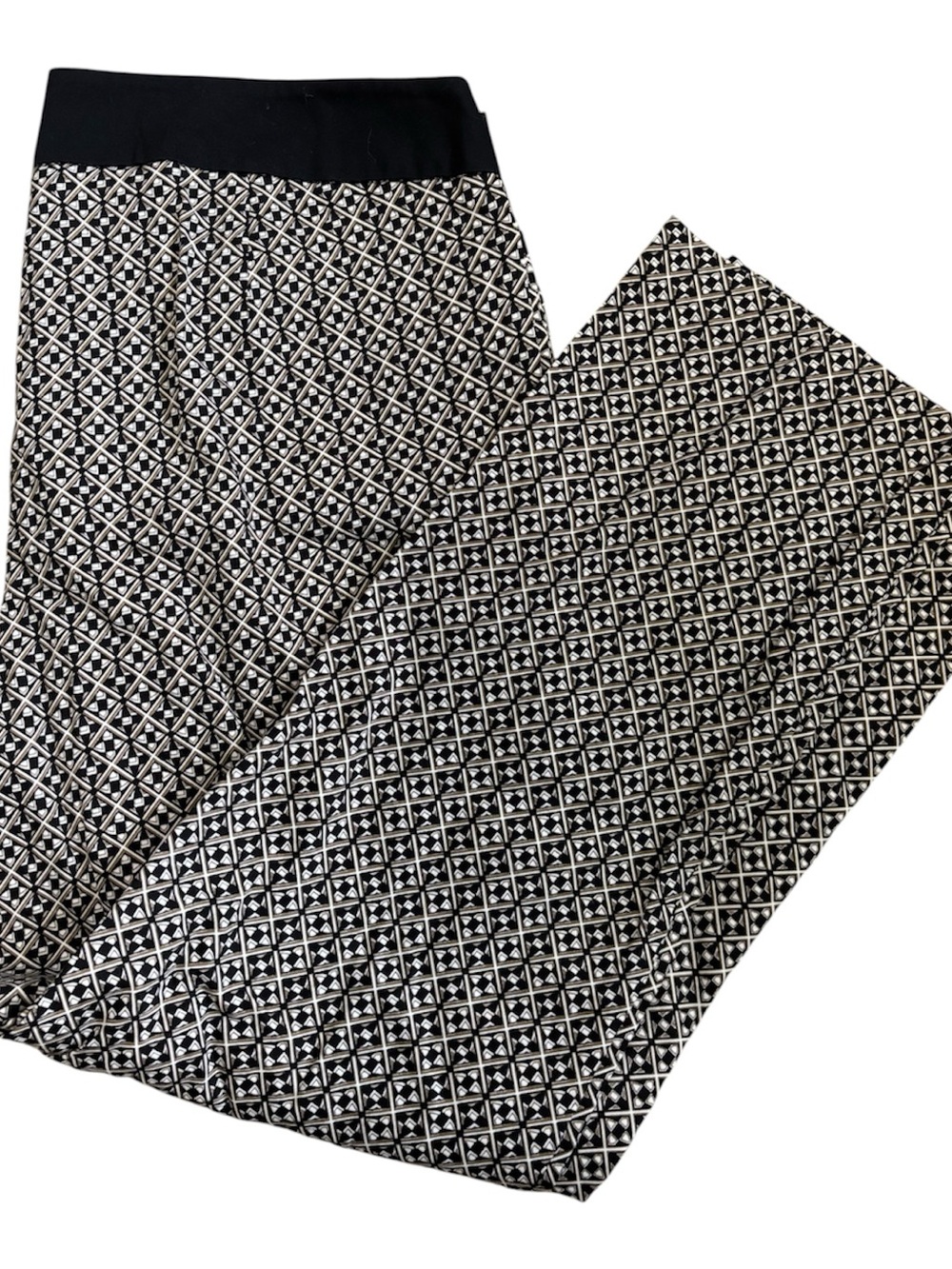 🔵Monochrome Geometric Wide-Leg Pants - Black & White